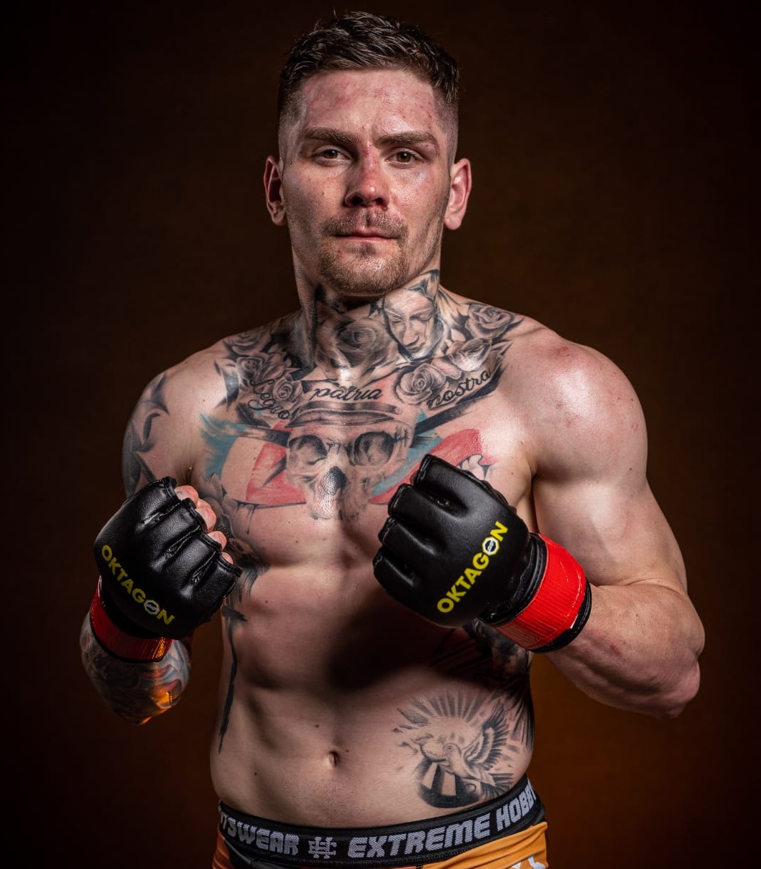 e5ffc086-2b1d-4684-bc1a-89f12059a8d5 2_1